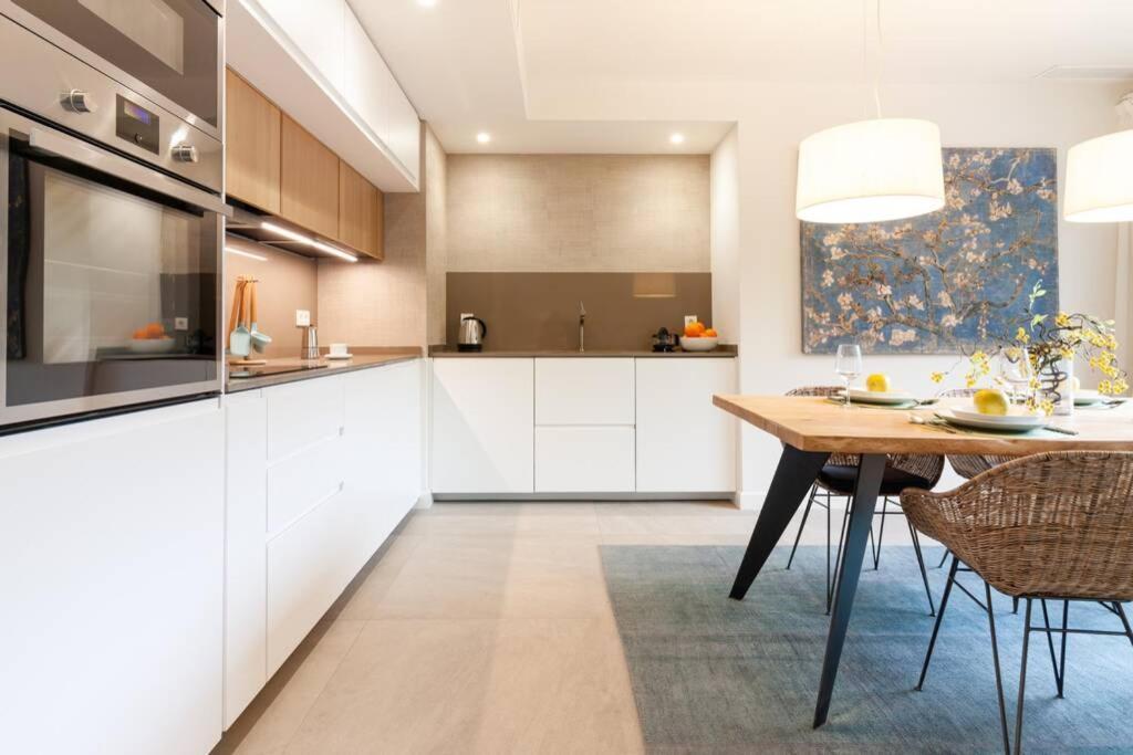 Miramar Luxury 2 Bedroom Freshapartments มาลากา ภายนอก รูปภาพ