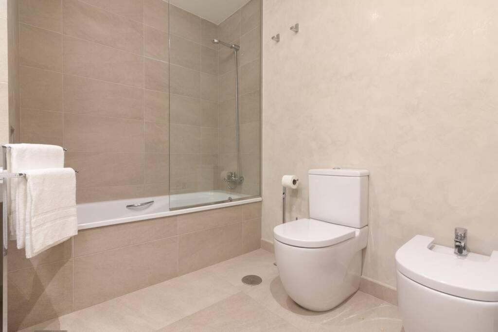 Miramar Luxury 2 Bedroom Freshapartments มาลากา ภายนอก รูปภาพ